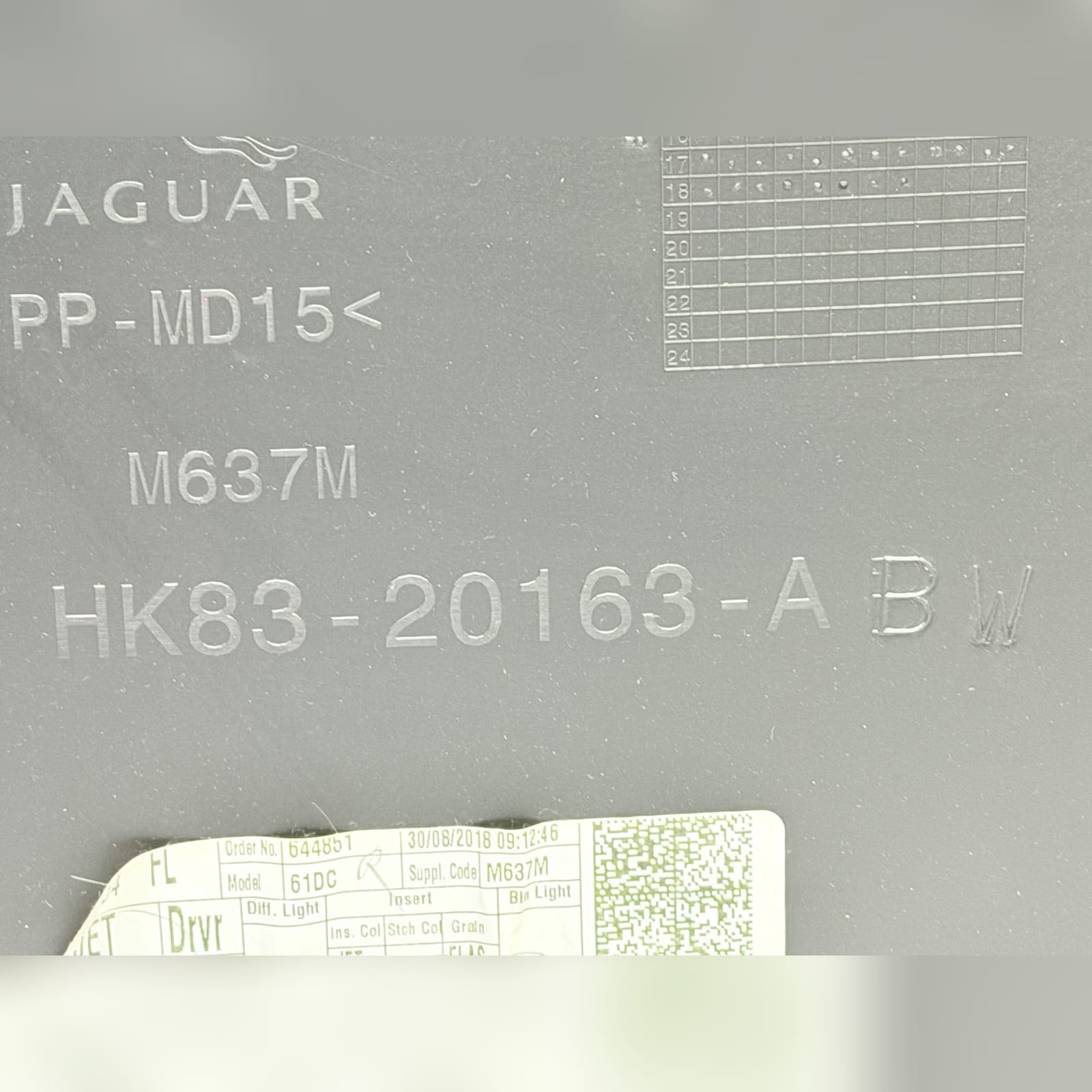 Miniatura 12
